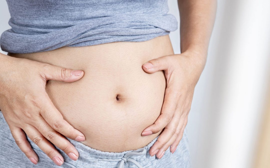 Dolores en la barriga durante el embarazo: Entendiendo lo que es normal y cómo aliviarlos